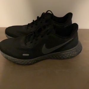 Nike Revolution 5 Black Running Shoes 8.5
